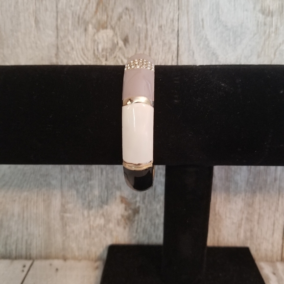 Jewelry - Hinged Bracelet Black / Tan / White Enameled